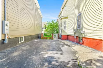 43 Sargent Ave #2, Somerville, MA 02145 - Photo 12