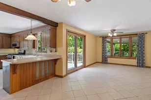 24 Oak Ave, Leominster, MA 01453 - Photo 18