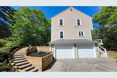 10 McClellan Dr, Plymouth, MA 02360 - Photo 2