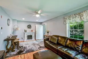 43 W Meadow Estates Dr, Townsend, MA 01474 - Photo 16