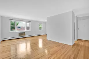272 Regency Park Dr, Agawam, MA 01001 - Photo 12