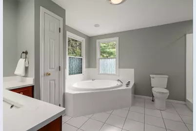 17 Leonard St, Lakeville, MA 02347 - Photo 18
