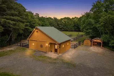 17 Leonard St, Lakeville, MA 02347 - Photo 2