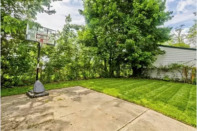 116-118 Massasoit St, Springfield, MA 01107 - Photo 4