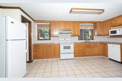 12 Ridge Rd, Shrewsbury, MA 01545 - Photo 8