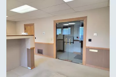 1372 Hancock St, 401, 402,403, Quincy, MA 02169 - Photo 4