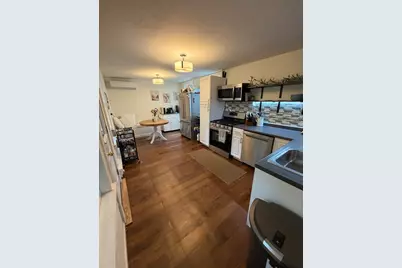 9 Mohawk Rd #1, Boston, MA 02127 - Photo 2