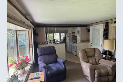 11 Willow Cir, Brimfield, MA 01010 - Photo 10