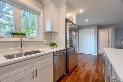 350 South Rd #2, Bedford, MA 01730 - Photo 6