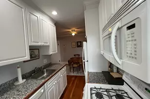 21 Bradlee Rd, Medford, MA 02155 - Photo 6