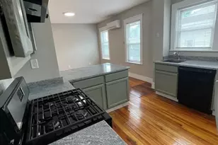 15 Daniels St, Medford, MA 02155 - Photo 2