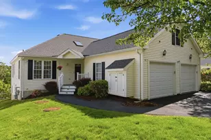 40 William Onthank Ln, Southborough, MA 01772 - Photo 2