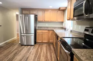 42 Lowell Rd, Pepperell, MA 01463 - Photo 8