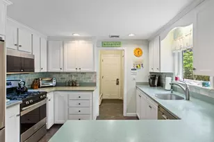 90 Beacon St, Yarmouth, MA 02664 - Photo 22