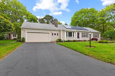 90 Beacon Street, Yarmouth, MA 02664 - Photo 2