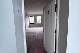 403 Division St, Fall River, MA 02721 - Photo 2