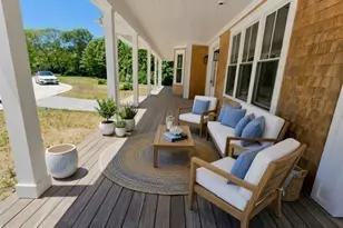 9 Sutton's Way, Edgartown, MA 02539 - Photo 2