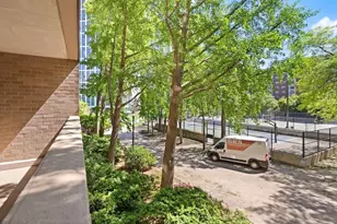 9 Hawthorne Pl, Boston, MA 02114 - Photo 10