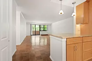 9 Hawthorne Pl, Boston, MA 02114 - Photo 4