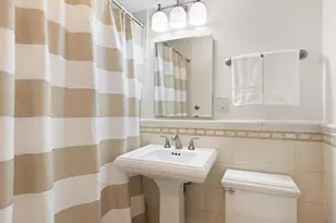 9 Hawthorne Pl, Boston, MA 02114 - Photo 18