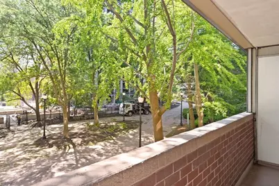 9 Hawthorne Place #2J, Boston, MA 02114 - Photo 10