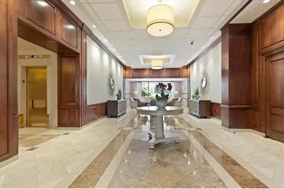 9 Hawthorne Place #2J, Boston, MA 02114 - Photo 18