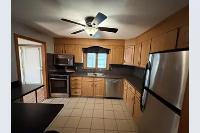 297 Elm St, Somerset, MA 02726 - Photo 8