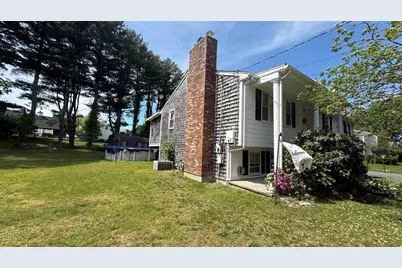 297 Elm St, Somerset, MA 02726 - Photo 2