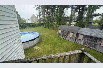 297 Elm St, Somerset, MA 02726 - Photo 4