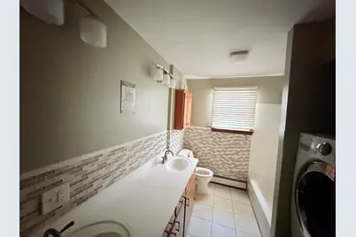 297 Elm St, Somerset, MA 02726 - Photo 10