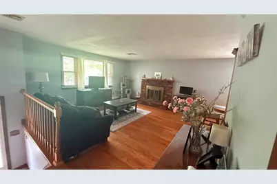 297 Elm St, Somerset, MA 02726 - Photo 8