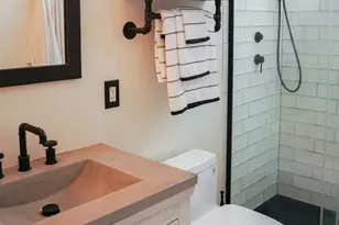 16 Dartmouth St, Barnstable, MA 02601 - Photo 10