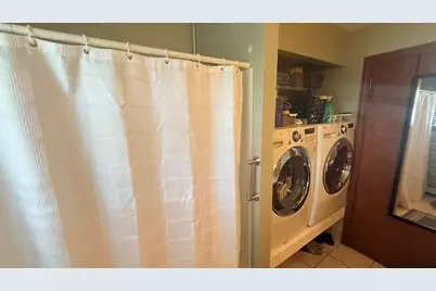 297 Elm St, Somerset, MA 02726 - Photo 12