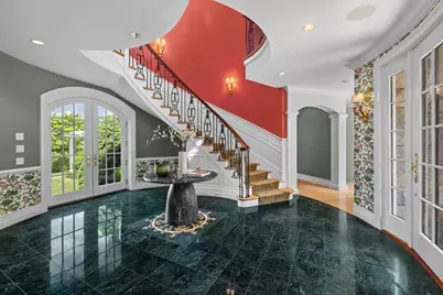 10 Andrea Dr, Hopkinton, MA 01748 - Photo 4