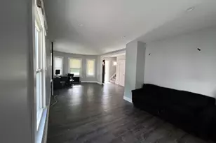 19 Wareham St, Springfield, MA 01108 - Photo 8
