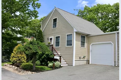 37 Green St #1, Gloucester, MA 01930 - Photo 30
