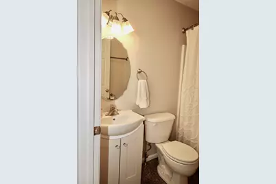 37 Green St #1, Gloucester, MA 01930 - Photo 12
