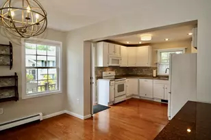 37 Green St, Gloucester, MA 01930 - Photo 10
