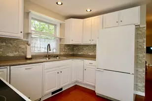 37 Green St, Gloucester, MA 01930 - Photo 6