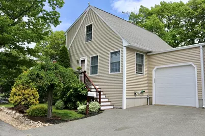 37 Green St #1, Gloucester, MA 01930 - Photo 1