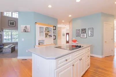 12 Kristen Circle, North Attleboro, MA 02760 - Photo 10