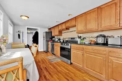 442 W 4th #2, Boston, MA 02127 - Photo 2