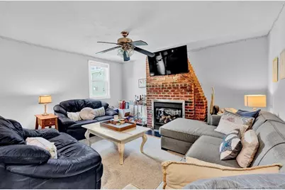 442 W 4th #2, Boston, MA 02127 - Photo 4
