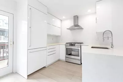 119 W 3rd #B, Boston, MA 02127 - Photo 2