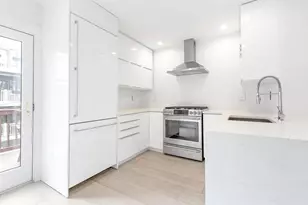 119 W 3rd, Boston, MA 02127 - Photo 2