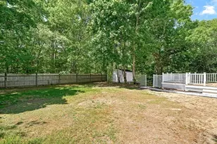 18 Adams St, Plymouth, MA 02360 - Photo 32