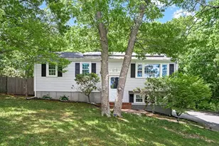 18 Adams St, Plymouth, MA 02360 - Photo 1