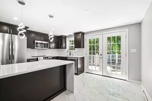 18 Adams St, Plymouth, MA 02360 - Photo 8