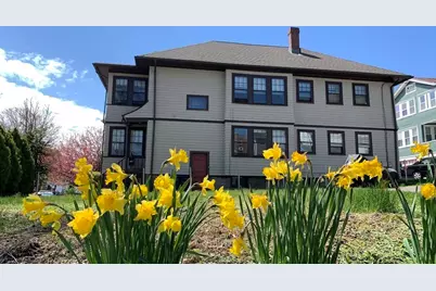 529 Pleasant St #C, Malden, MA 02148 - Photo 2