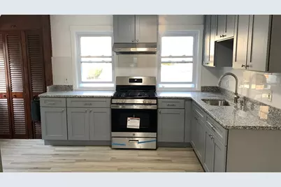 529 Pleasant St #C, Malden, MA 02148 - Photo 4